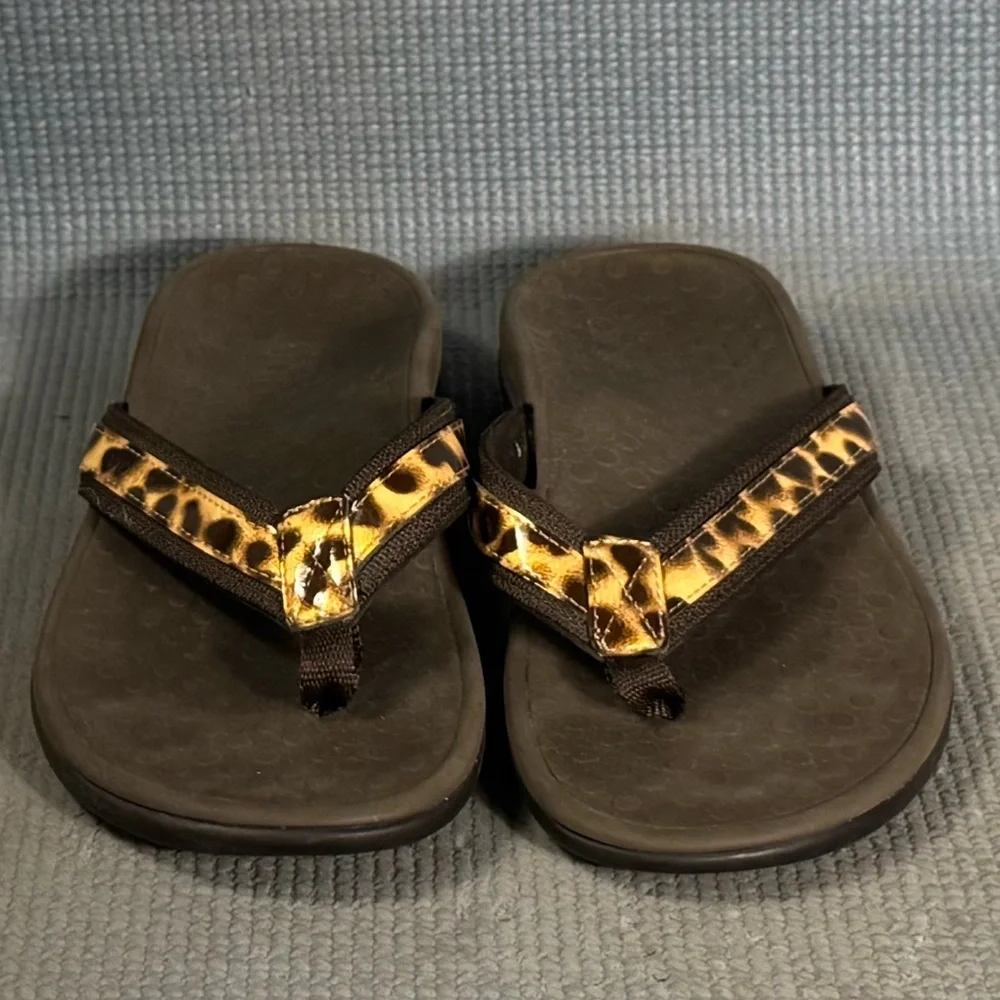 Vionic Women’s Tide‎ II Brown Leopard Print Arch Support Thong Sandals Size 8 - Picture 3 of 9